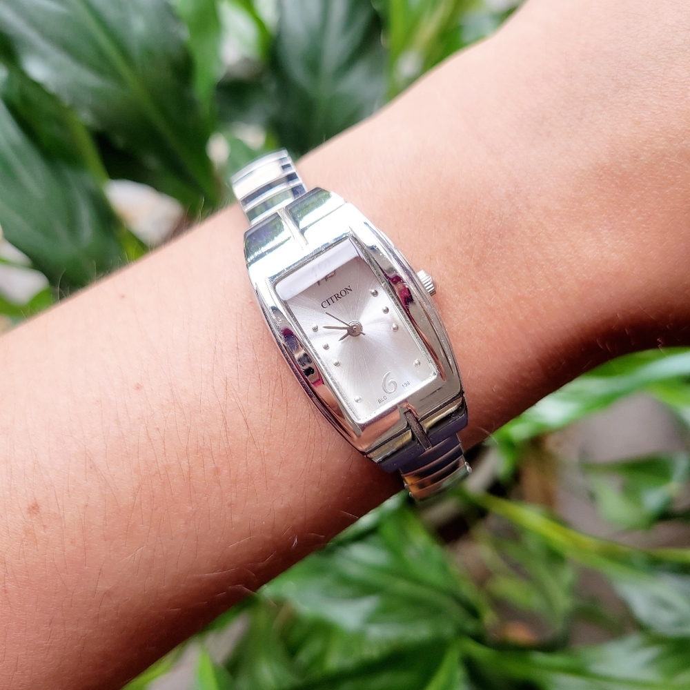 Vintage Silver Citron Quartz Watch